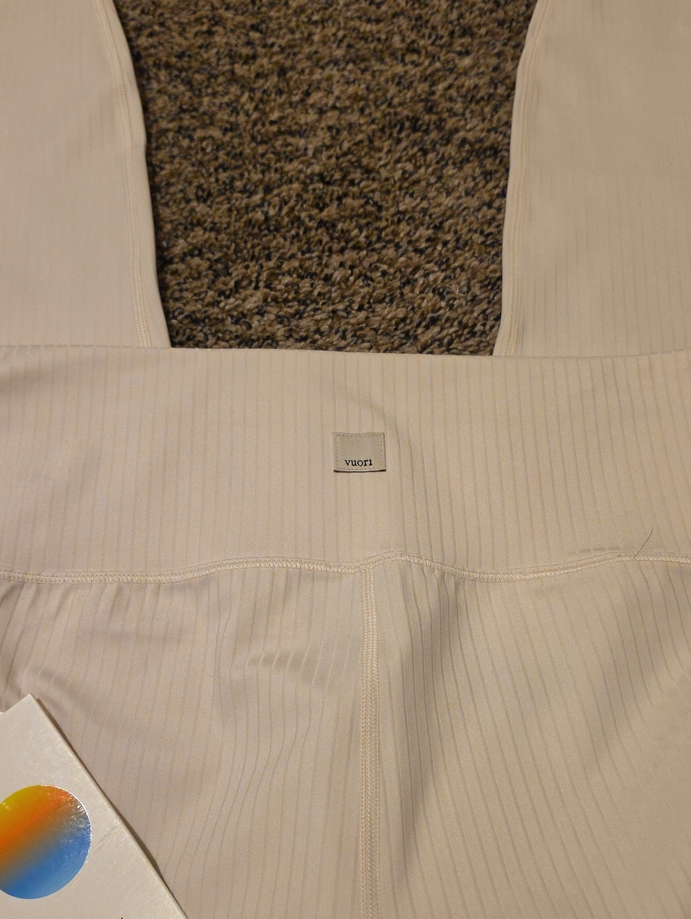 Vuori Inversion Rib Legging Marshmallow Size Large NWT - Picture 11 of 12